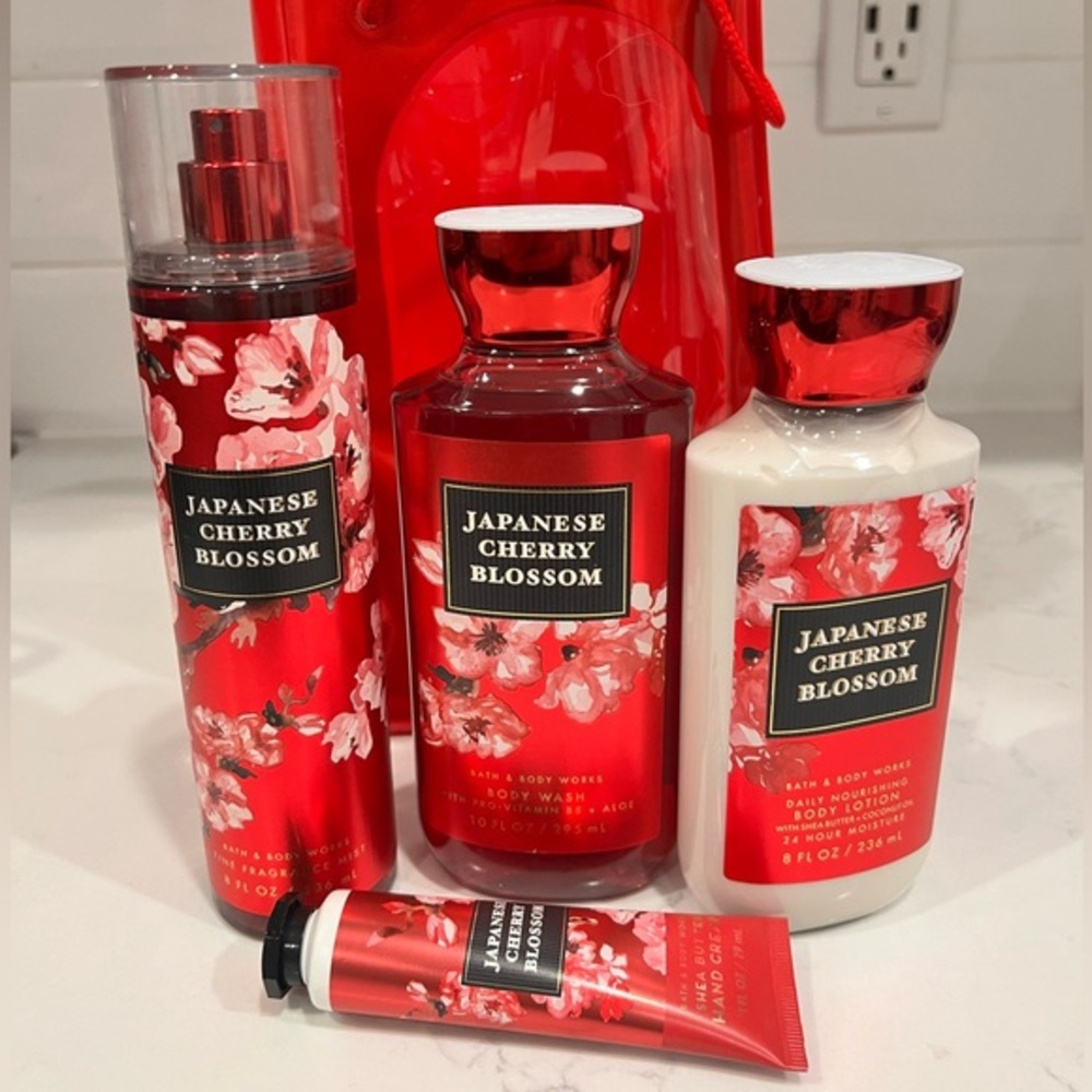 Bath & Bodyworks Japanese Cherry Blossom 4 Pc Bundle With Bag
